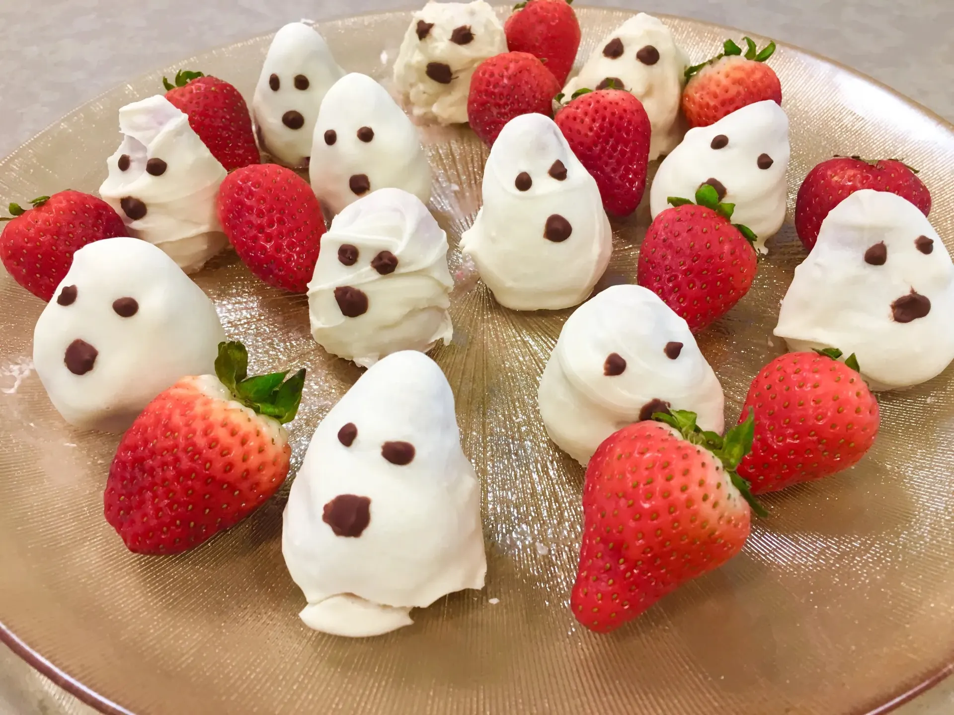 Sweet Halloween Ghouls | Spooky Fun, Quick Fall Recipe | Halloween Party Ideas | Unique Dessert Tray